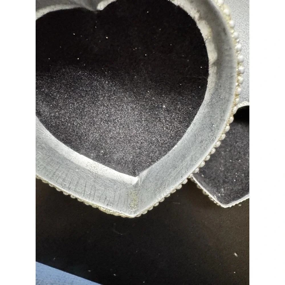 Pearl Beaded Heart Trinket Jewelry Box Faux Pearl Silver‎ Tone Keepsake Box